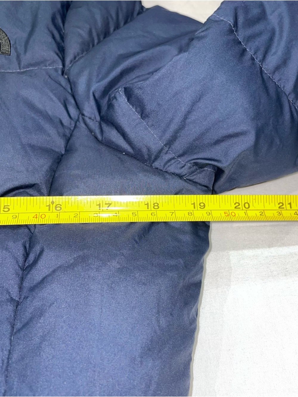 The North Face 550 Dealio Down Parka - Picture 8 of 13